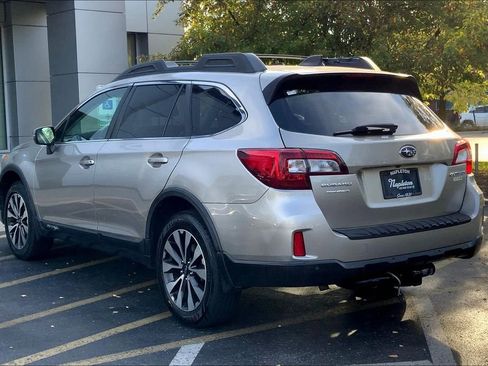 Used 2017 Subaru Outback 2.5i Limited image 11