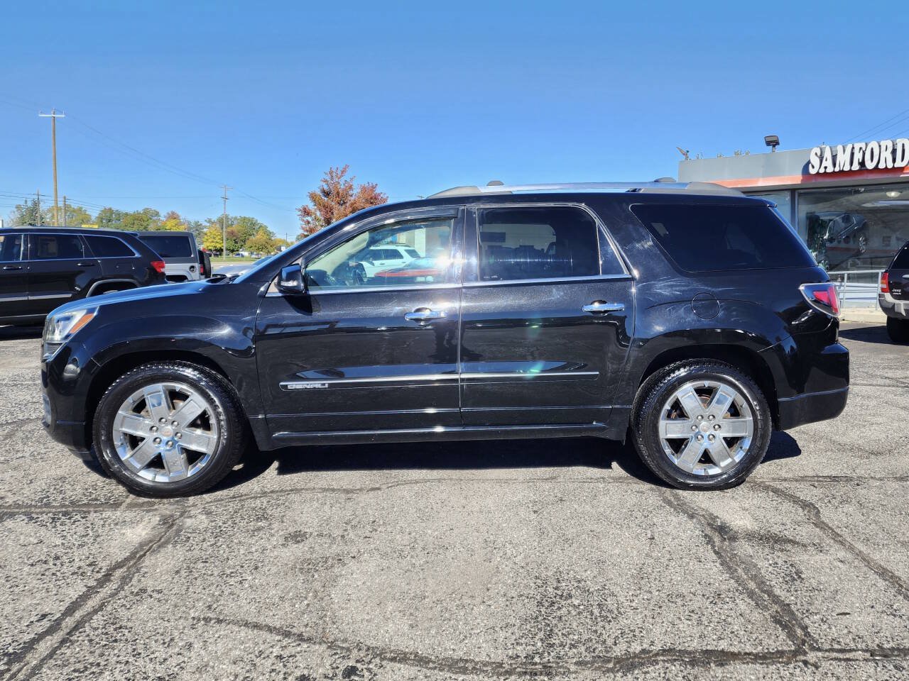 Used 2016 GMC Acadia Denali AWD/4WD image 4