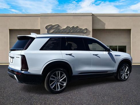 New 2026 Cadillac Vistiq Luxury image 3