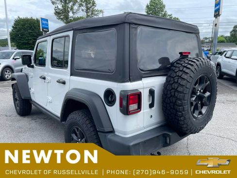 Used 2022 Jeep Wrangler Unlimited Sport AWD/4WD image 13