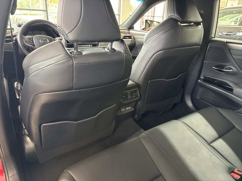 Used 2023 Lexus ES 350 F Sport w/ Accessory Package (Z2) image 11