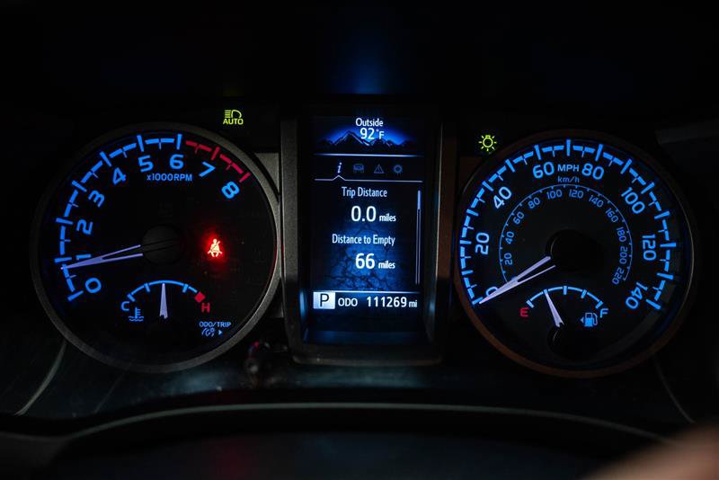 Used 2021 Toyota Tacoma TRD Off-Road w/ Technology Package AWD/4WD image 15