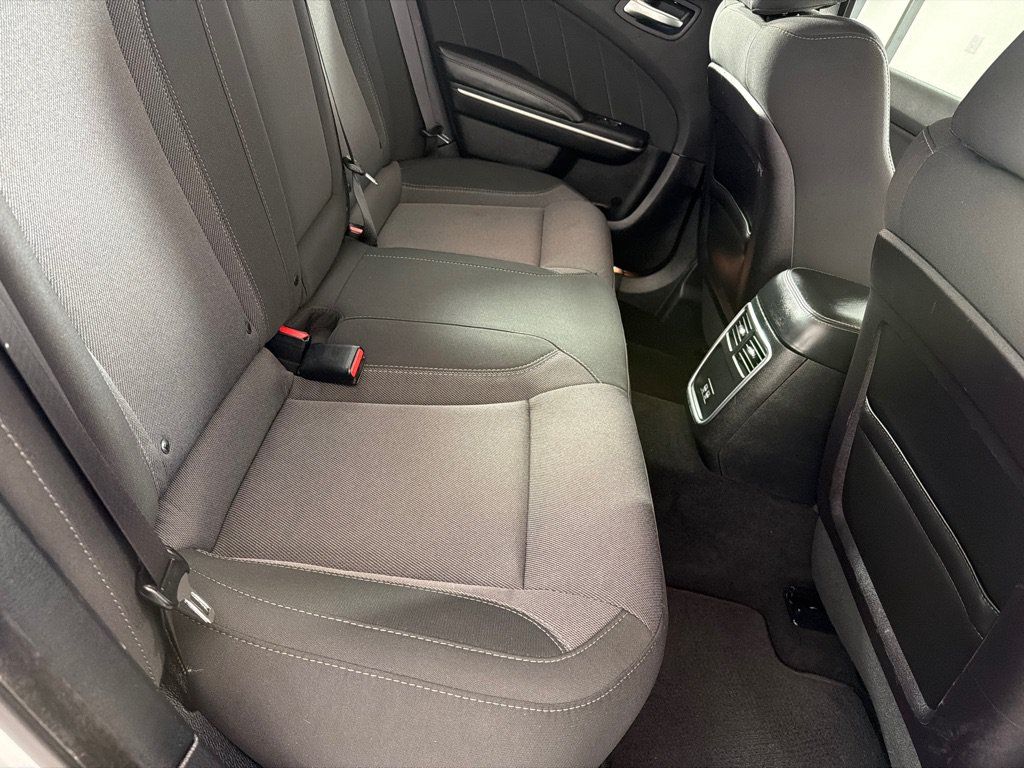 Used 2019 Dodge Charger SXT RWD image 20