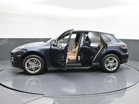 Used 2021 Porsche Macan S image 40