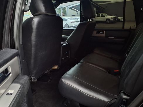 Used 2017 Ford Expedition XLT RWD image 17