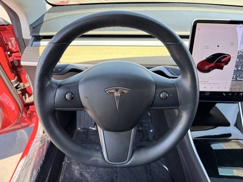 Used 2018 Tesla Model 3 Long Range RWD image 23