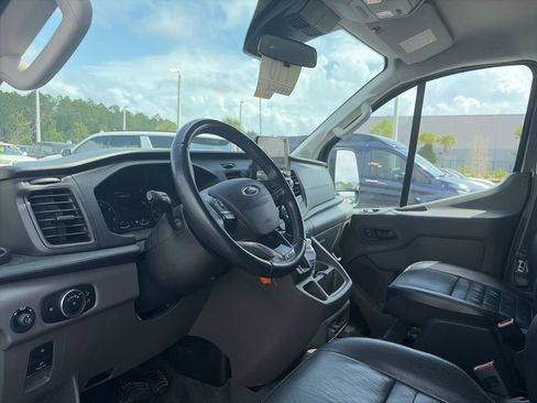 Used 2021 Ford Transit 350 XLT image 6