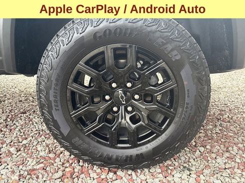 Used 2025 Chevrolet Colorado Trail Boss AWD/4WD image 9