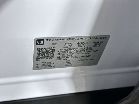 Used 2025 Chevrolet Blazer LT FWD image 35