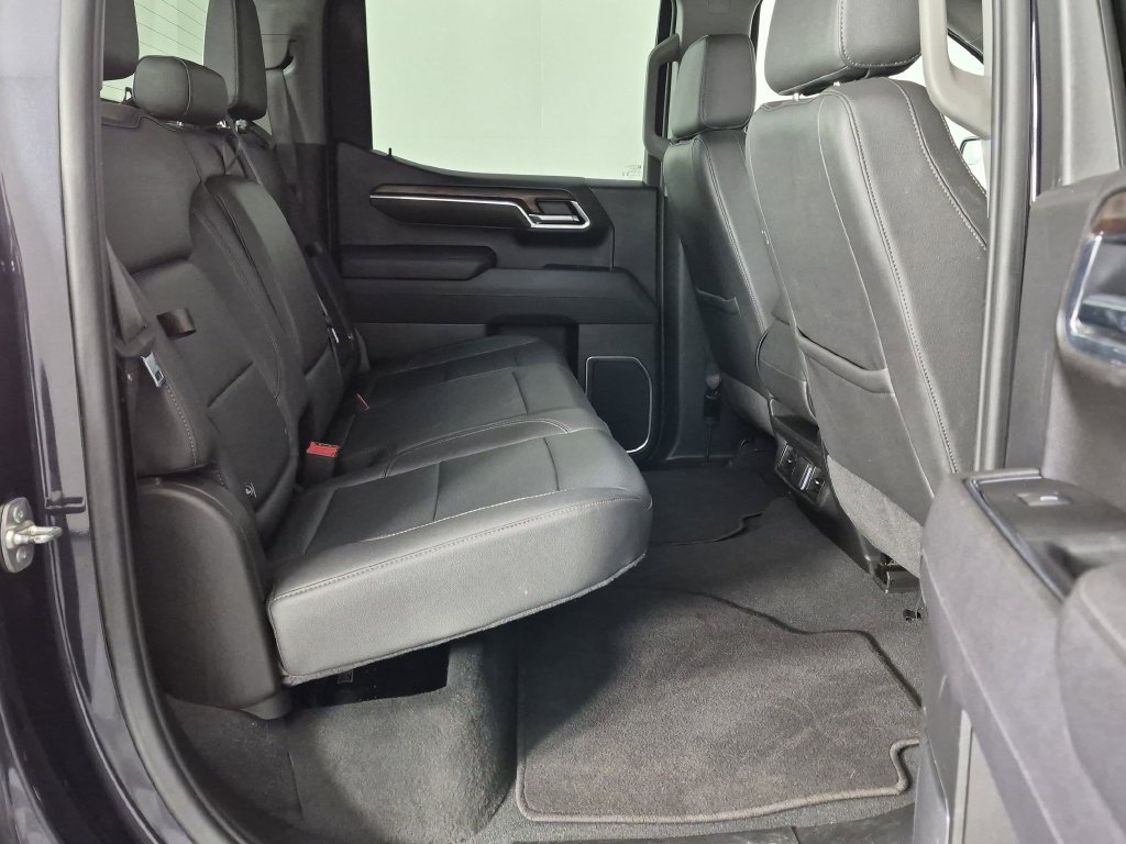 Certified 2025 GMC Sierra 1500 SLT AWD/4WD image 33