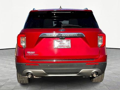 Certified 2024 Ford Explorer Limited image 4