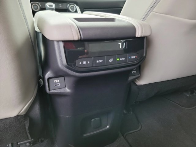 Used 2026 Toyota Grand Highlander AWD image 19