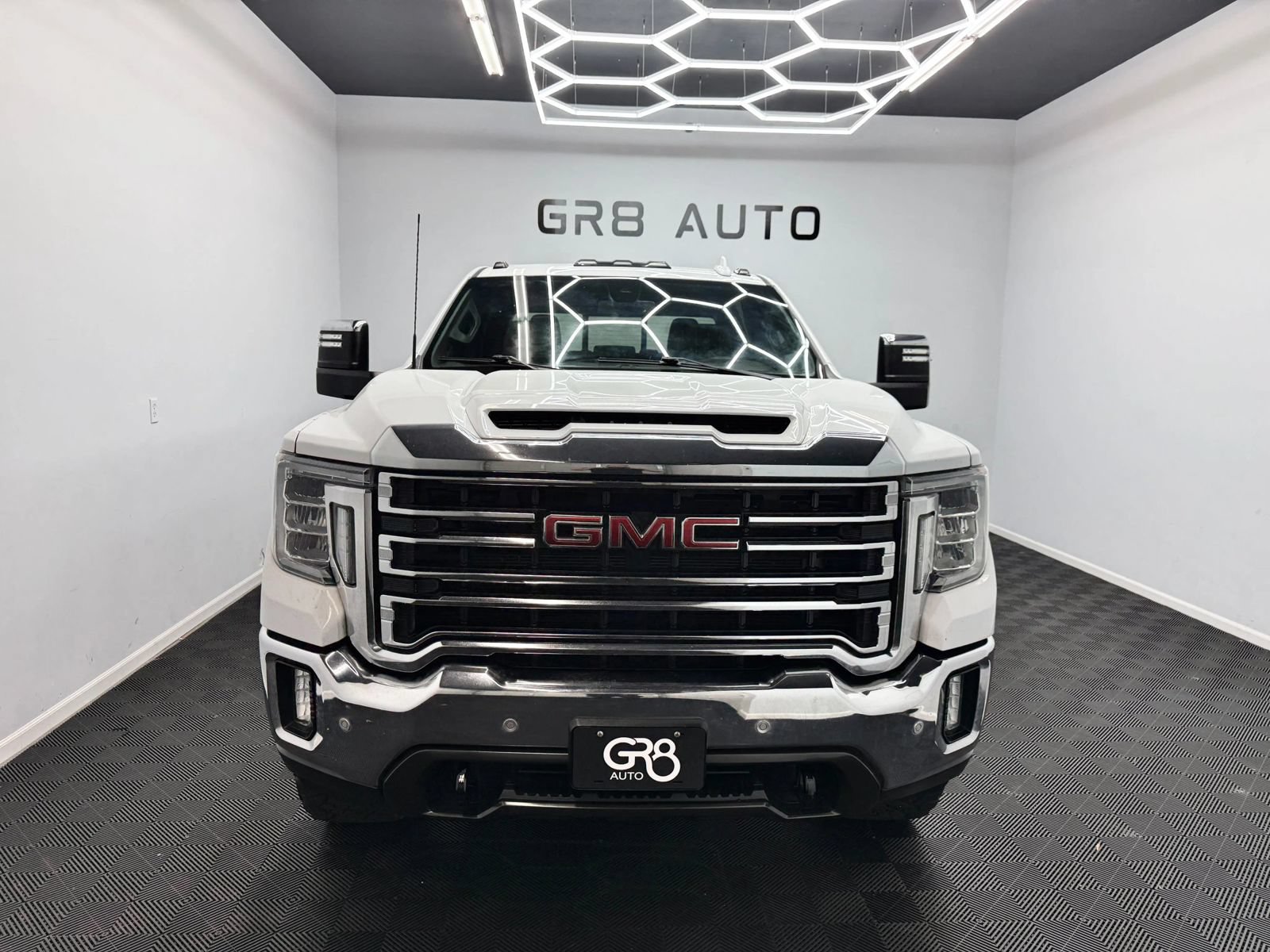 Used 2020 GMC Sierra 2500 SLT AWD/4WD image 2