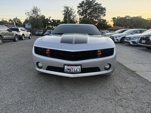 Used 2010 Chevrolet Camaro LS image 2