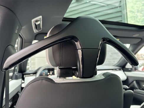 New 2026 Land Rover Range Rover Sport Dynamic SE image 15