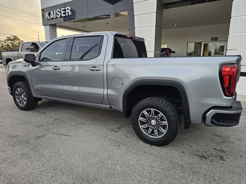 Used 2025 GMC Sierra 1500 AT4 image 2