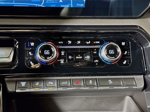 Certified 2025 GMC Sierra 2500 AT4 w/ AT4 Preferred Package AWD/4WD image 14