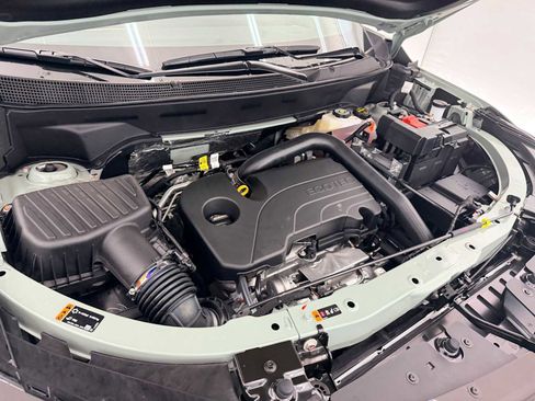 New 2026 Chevrolet Equinox ACTIV w/ Convenience Package III image 16