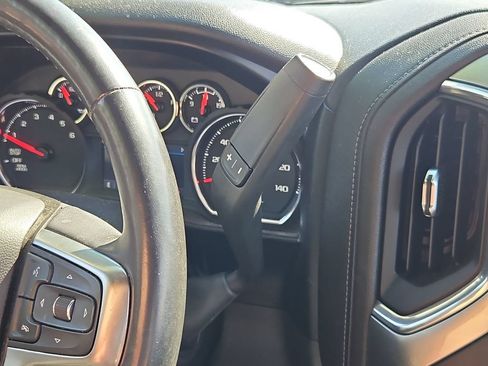 Used 2020 Chevrolet Silverado 1500 LT w/ Texas Edition AWD/4WD image 27