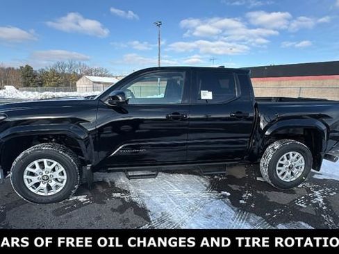 New 2026 Toyota Tacoma SR5 image 2