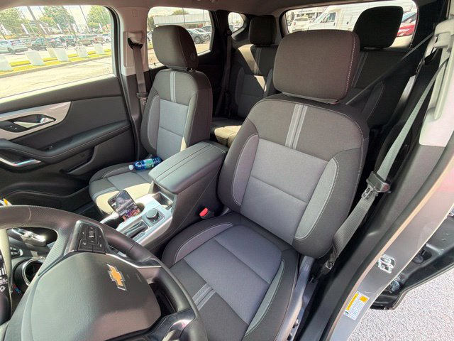 New 2026 Chevrolet Blazer LT w/ Convenience Package FWD image 38