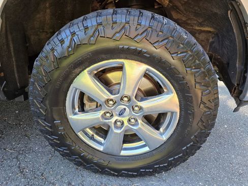 Used 2019 Ford F150 XLT w/ Equipment Group 302A Luxury image 9