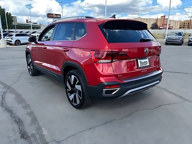 Used 2024 Volkswagen Taos SEL AWD/4WD image 5