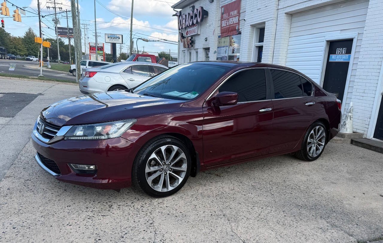 Used 2013 Honda Accord Sport image 3