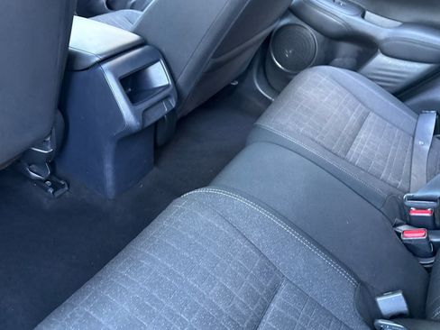 Certified 2023 Honda HR-V LX image 24