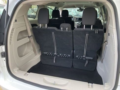 Used 2024 Chrysler Voyager LX FWD image 23
