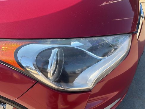 Used 2017 Hyundai Veloster FWD image 26