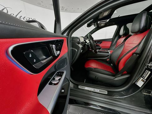 Used 2024 Mercedes-Benz GLC 43 AMG 4MATIC w/ AMG Night Package image 18