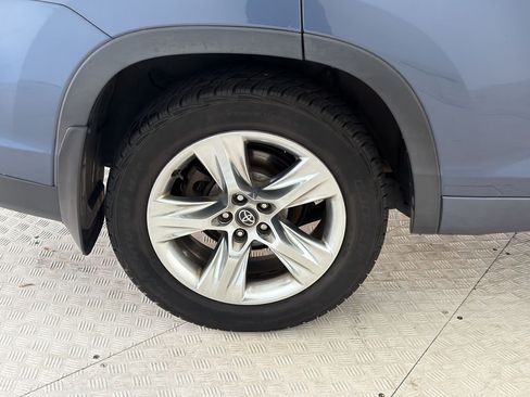 Used 2016 Toyota Highlander Limited AWD/4WD image 11