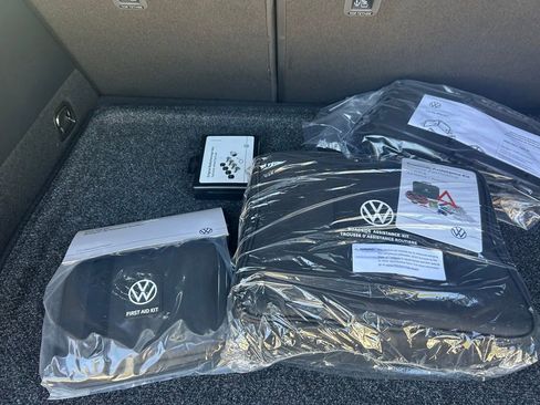 New 2026 Volkswagen Tiguan SE R-Line image 46