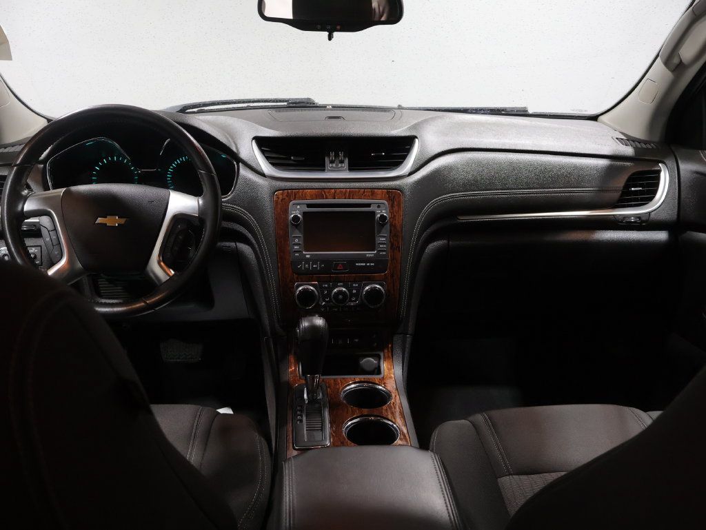 Used 2014 Chevrolet Traverse LT AWD/4WD image 16