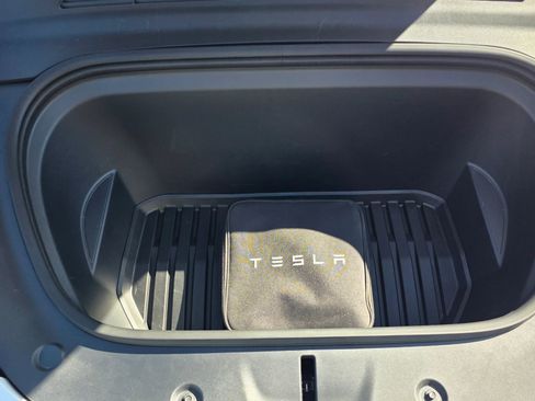 Used 2025 Tesla Model Y Long Range AWD/4WD image 20