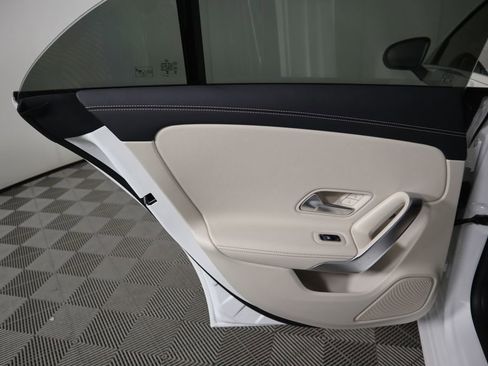 Used 2025 Mercedes-Benz CLA 250 image 27