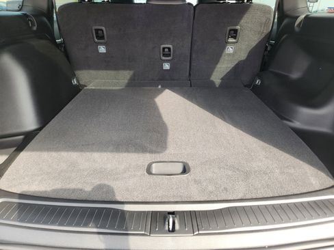 New 2026 Jeep Grand Cherokee Altitude RWD image 25