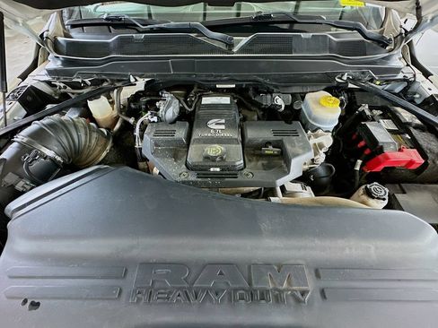 Used 2022 RAM 2500 Limited AWD/4WD image 32