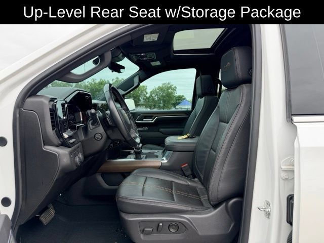 Used 2025 Chevrolet Silverado 1500 High Country AWD/4WD image 8