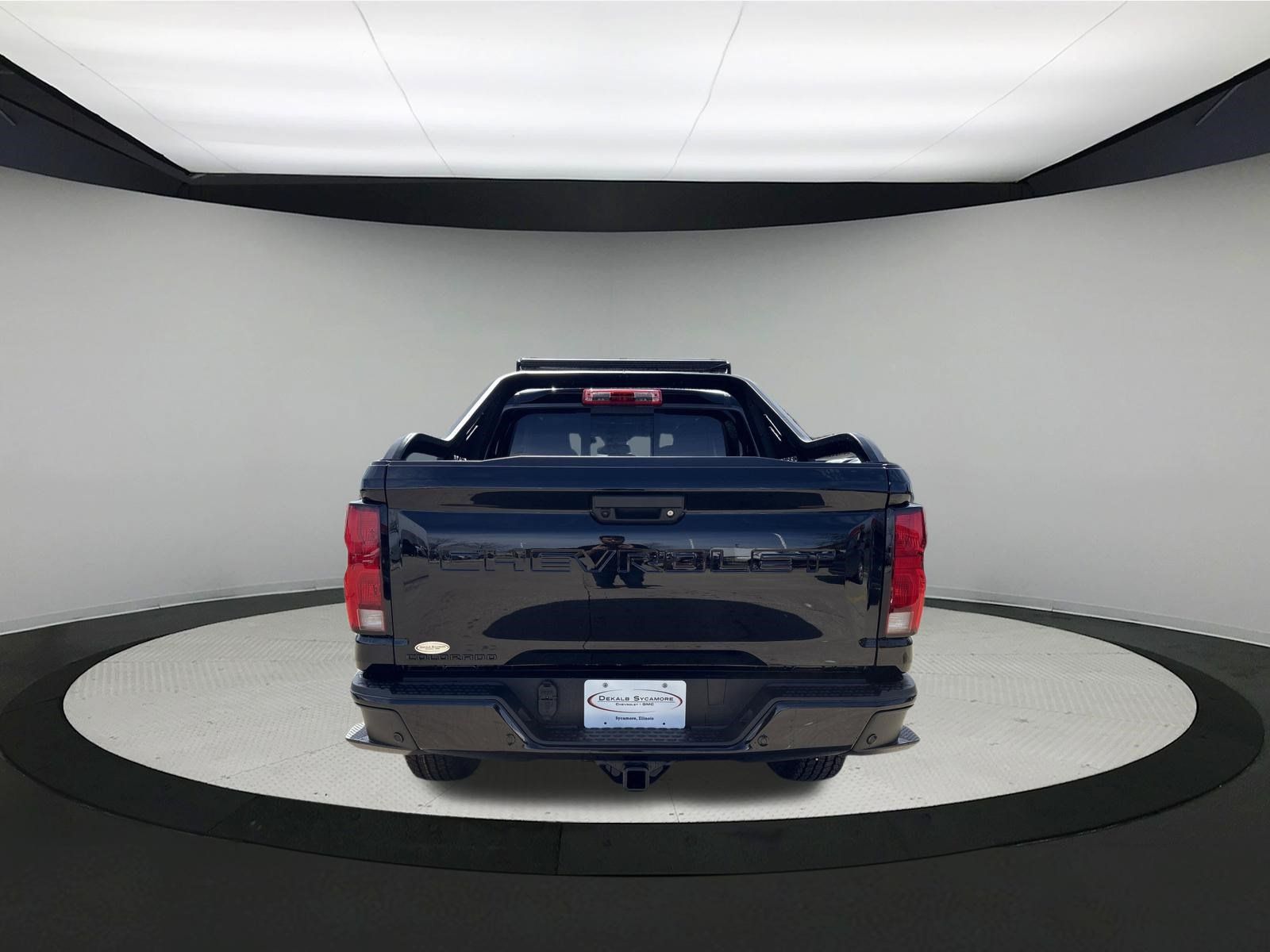 New 2026 Chevrolet Colorado Z71 w/ Midnight Edition AWD/4WD image 4