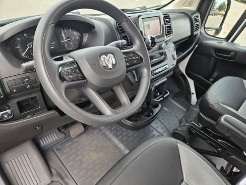 Used 2025 RAM ProMaster 3500 w/ Convenience Group FWD image 10
