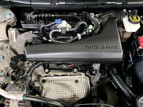 Used 2016 Nissan Rogue SL image 32