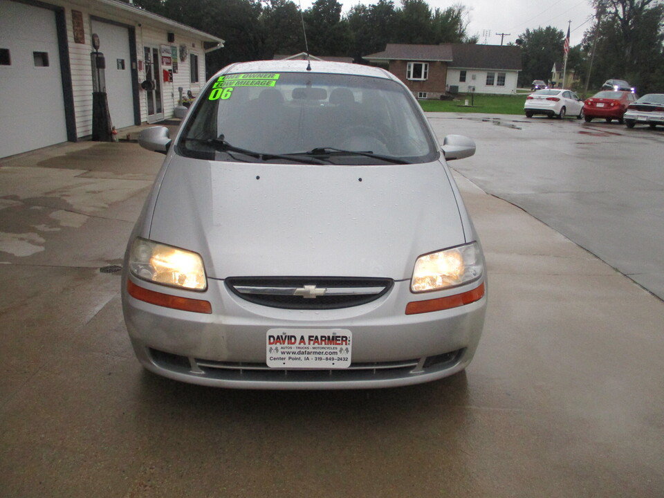 Used 2006 Chevrolet Aveo LS FWD image 3