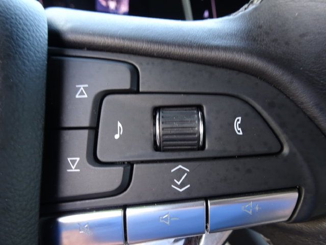 Used 2022 Cadillac Escalade Premium Luxury w/ Performance Package AWD/4WD image 29