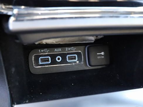 Used 2022 Jeep Grand Cherokee Laredo X image 29