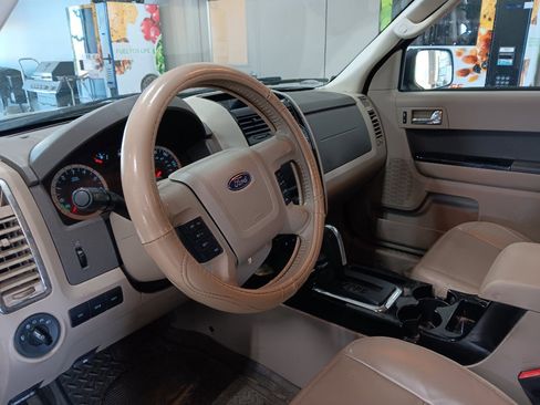 Used 2010 Ford Escape 4WD Hybrid image 8