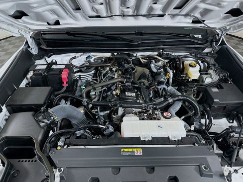 Used 2025 Toyota Tacoma TRD Off-Road image 30