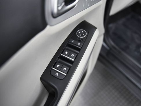 Used 2022 Kia Soul LX w/ Technology Package image 12