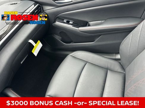 New 2025 Nissan Altima 2.5 SR w/ SR Premium Package image 25